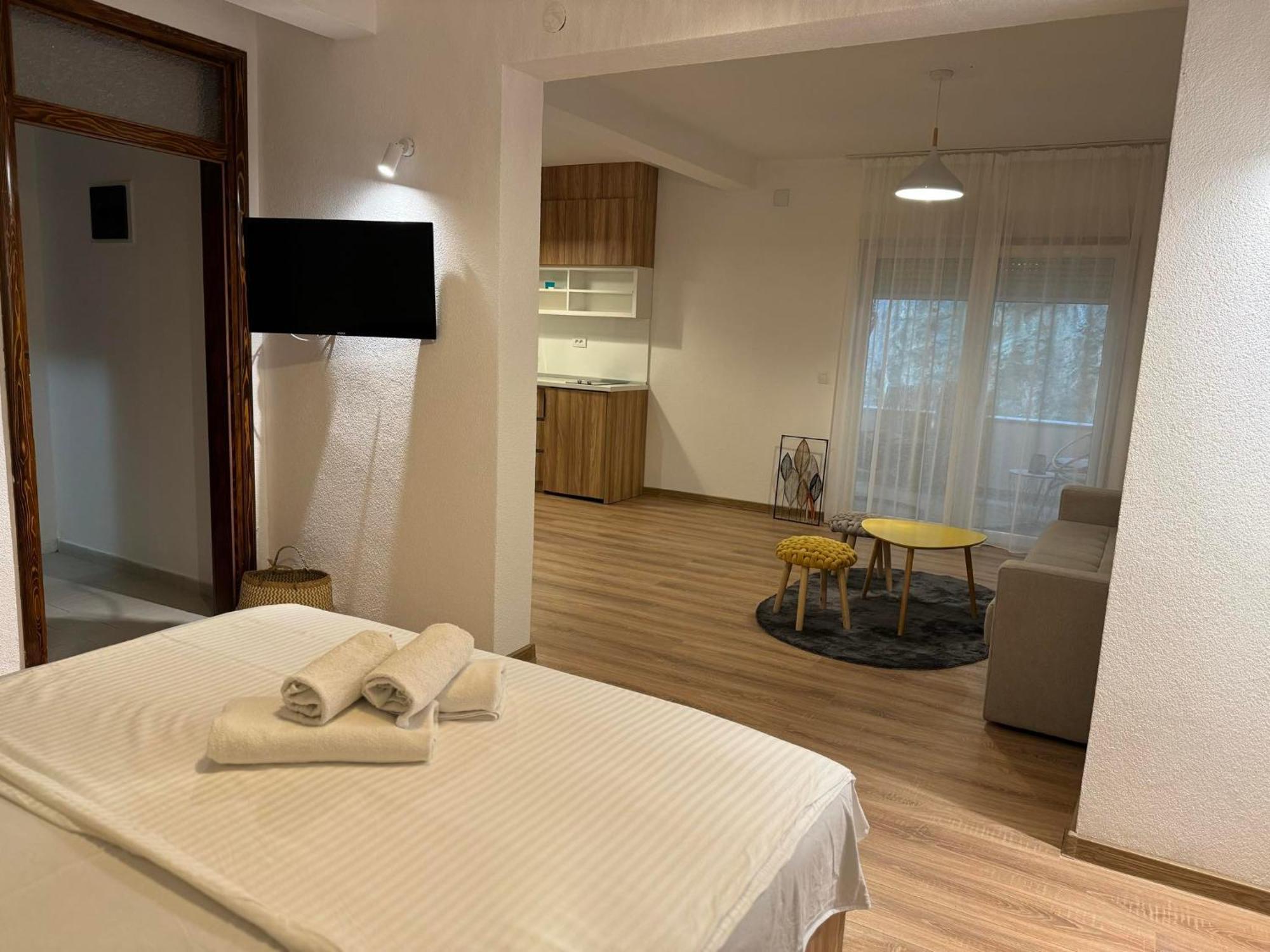 Apartments Casa Pineta Ulcinj Exterior photo