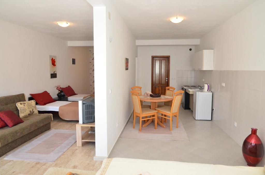 Apartments Casa Pineta Ulcinj Room photo
