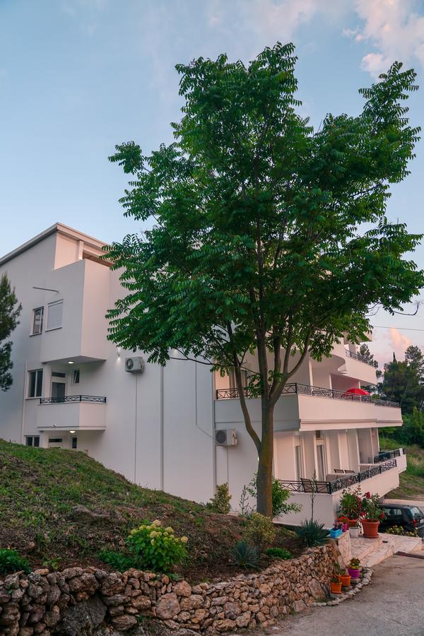 Apartments Casa Pineta Ulcinj Exterior photo
